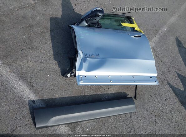 7PDSGGBA6TN080102 2026 RIVIAN R1S Серебряный 