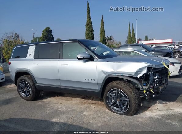 7PDSGGBA6TN080102 2026 RIVIAN R1S Серебряный Панорамный вид салона 360°