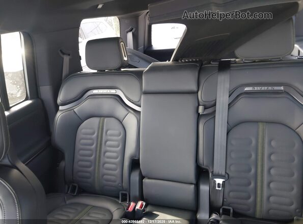 7PDSGGBA6TN080102 2026 RIVIAN R1S Серебряный Вид наклейки с VIN-кодом