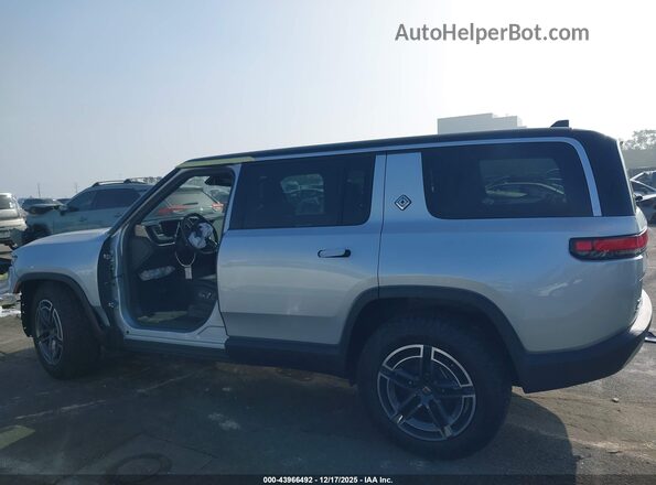 7PDSGGBA6TN080102 2026 RIVIAN R1S Серебряный 