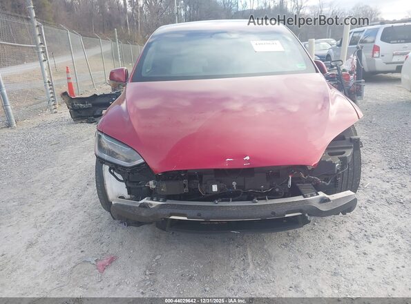 7SAXCAE53PF422715 2023 TESLA MODEL X Красный Вид задней части салона