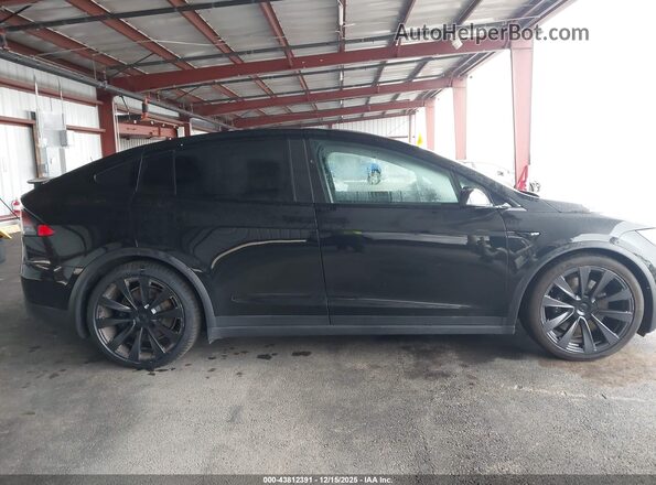 7SAXCBE50NF328651 2022 TESLA MODEL X Черный Панорамный вид салона 360°