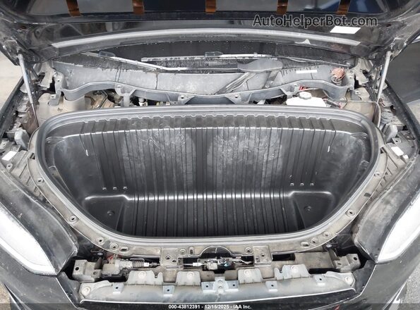 7SAXCBE50NF328651 2022 TESLA MODEL X Черный Вид сзади