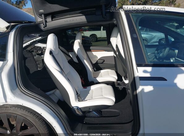 7SAXCBE50PF385113 2023 TESLA MODEL X White Vista de la etiqueta del VIN