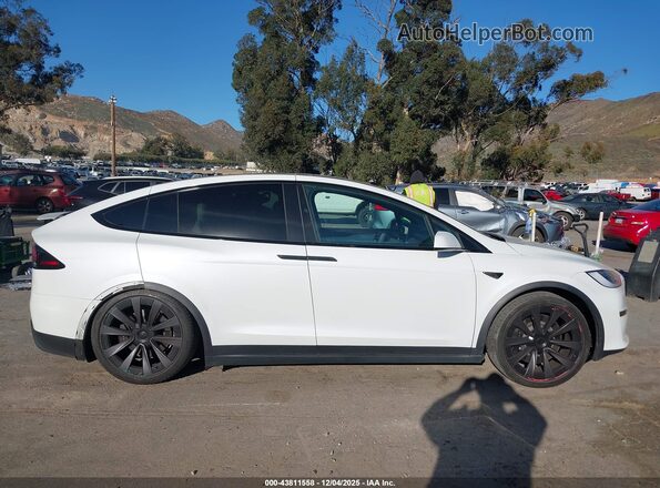 7SAXCBE50PF385113 2023 TESLA MODEL X White Vista interior de 360 grados
