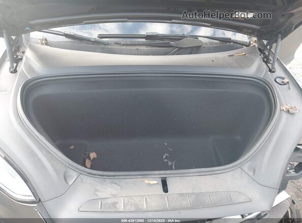 7SAXCBE57RF436576 2024 TESLA MODEL X Black Հետևի տեսք