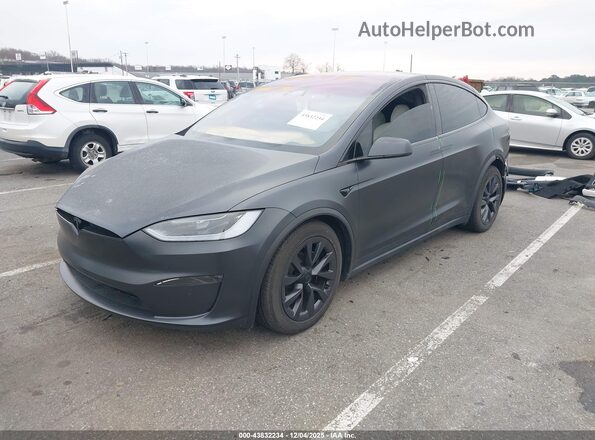 7SAXCBE5XRF457745 2024 TESLA MODEL X Gray Առջևի ձախ երեք քառորդ տեսարան