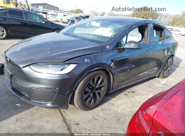 7SAXCBE5XSF462160 2025 TESLA MODEL X Black Vista tres cuartos delantera izquierda