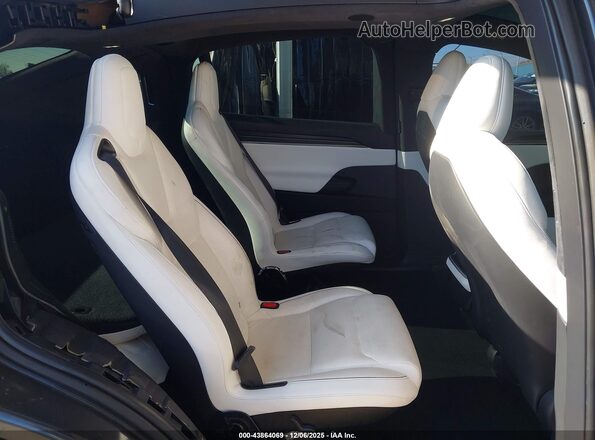 7SAXCBE65NF356647 2022 TESLA MODEL X Gray Widok naklejki z numerem VIN
