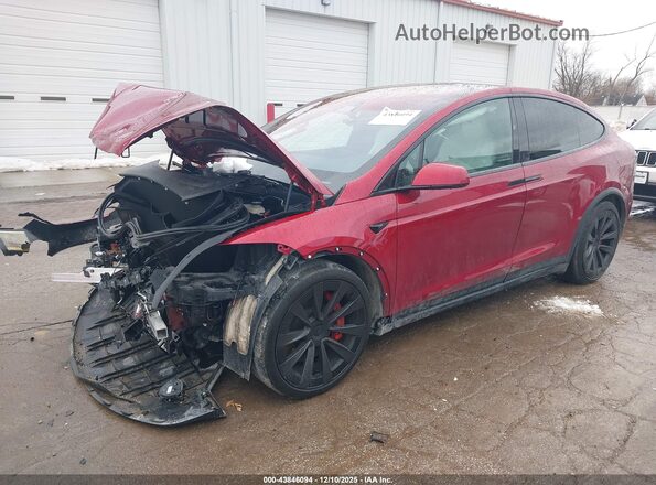 7SAXCBE66RF456066 2024 TESLA MODEL X Red Przód lewy