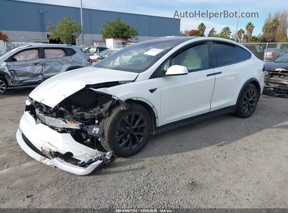 7SAXCDE58NF349792 2022 TESLA MODEL X Белый Передняя левая четверть