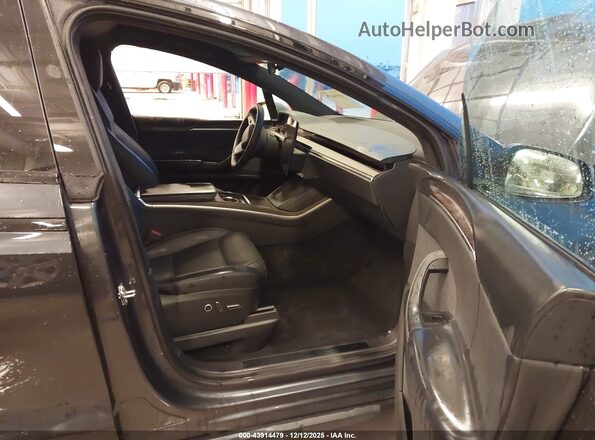 7SAXCDE5XRF444151 2024 TESLA MODEL X Black Սալոնի դիմացի տեսք