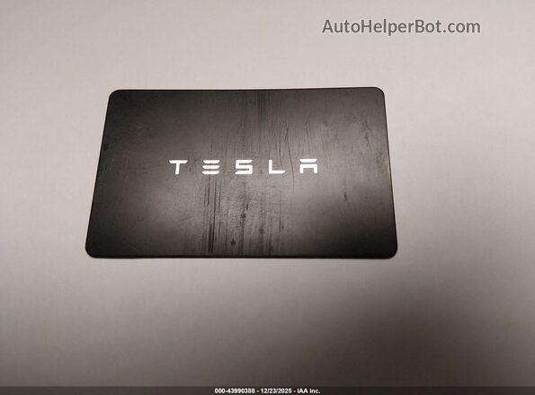 7SAYGAEE4NF490494 2022 TESLA MODEL Y Белый Вид панели приборов