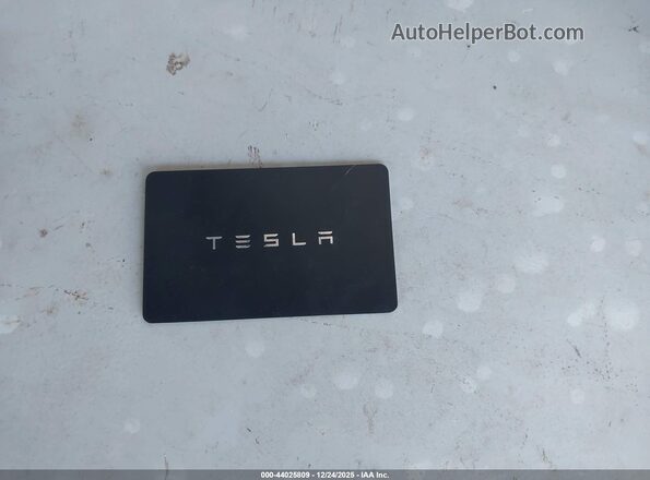 7SAYGAEE8NF540779 2022 TESLA MODEL Y White Вид панелі приладів