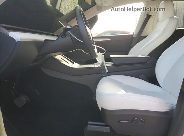 7SAYGAEE8SF244544 2025 TESLA MODEL White Սալոնի դիմացի տեսք