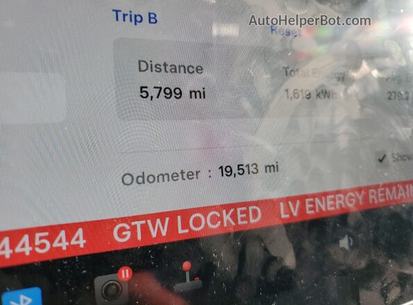 7SAYGAEE8SF244544 2025 TESLA MODEL White Սարքավորումների վահանակի տեսք
