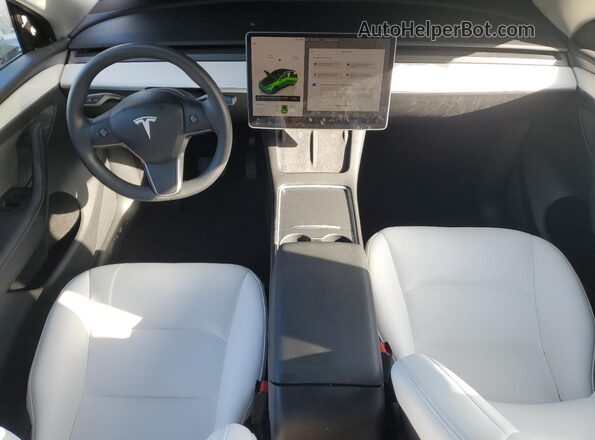 7SAYGAEE8SF244544 2025 TESLA MODEL White Առջևի վահանակի տեսք