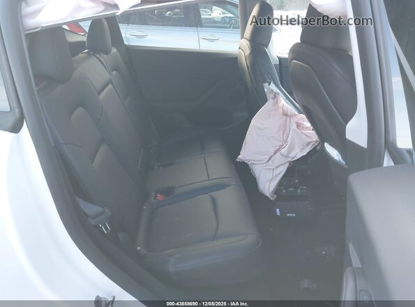 7SAYGDED2RF160531 2024 TESLA MODEL Y White VIN sticker view