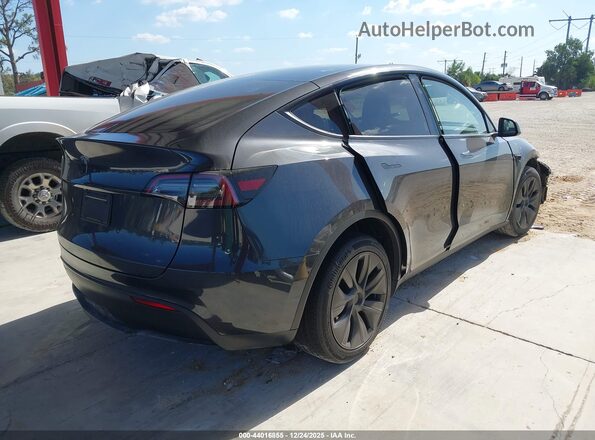 7SAYGDED2SF300017 2025 TESLA MODEL Y Gray 