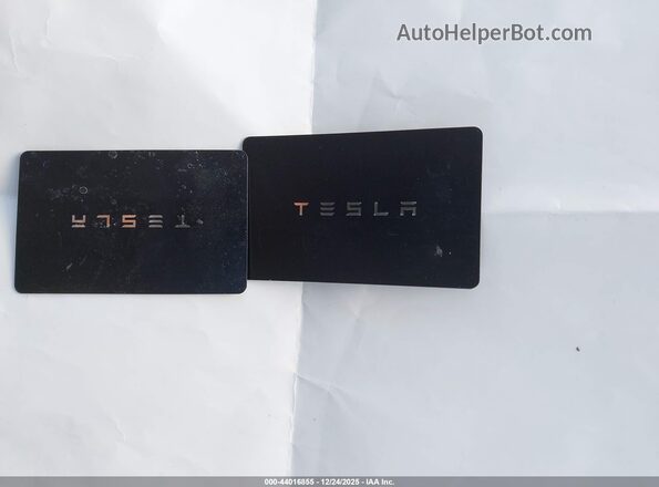 7SAYGDED2SF300017 2025 TESLA MODEL Y Gray 