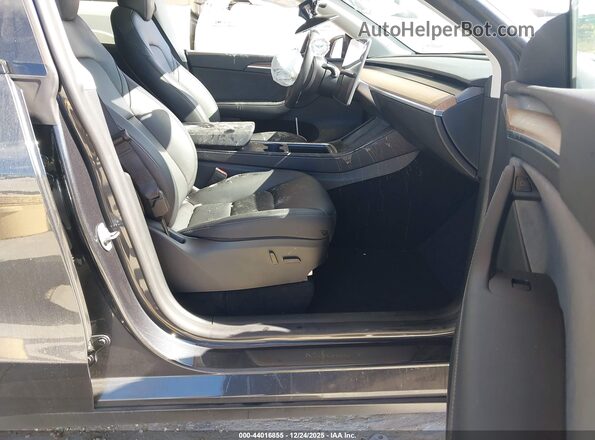 7SAYGDED2SF300017 2025 TESLA MODEL Y Gray 