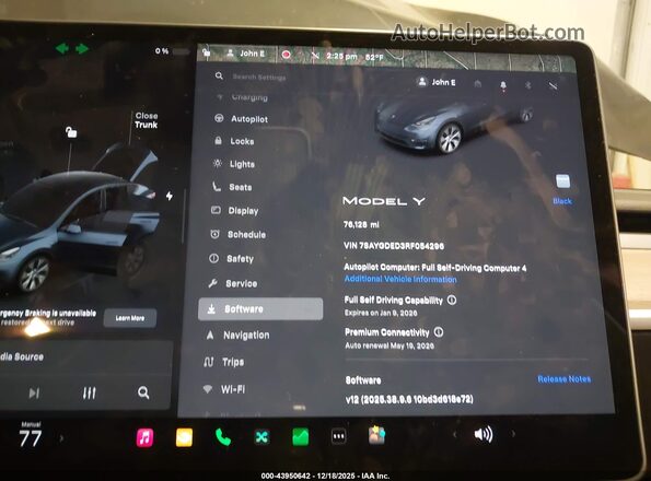 7SAYGDED3RF054296 2024 TESLA MODEL Y Gray Հետևի նստատեղերի տեսք