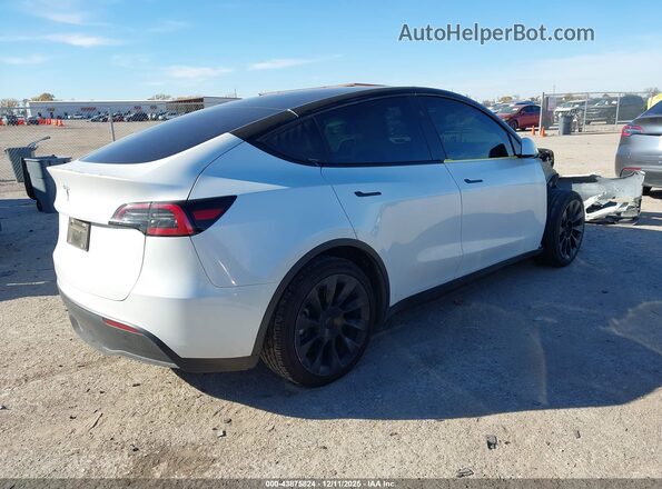 7SAYGDED5RF095433 2024 TESLA MODEL Y White Rear right