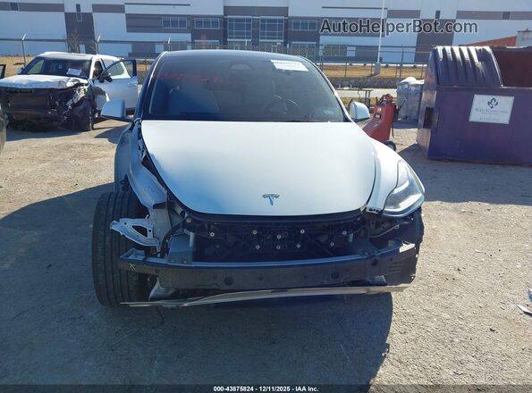 7SAYGDED5RF095433 2024 TESLA MODEL Y White Instrument cluster view