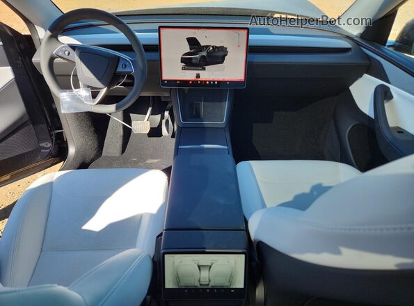 7SAYGDED7TA417963 2026 TESLA MODEL Gray Առջևի վահանակի տեսք