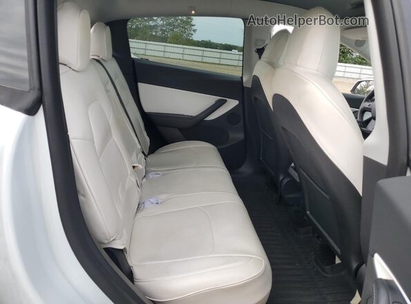 7SAYGDEE0NF309229 2022 TESLA MODEL Белый Вид задних сидений
