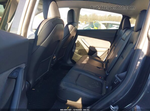 7SAYGDEE0SF299491 2025 TESLA MODEL Y Gray 