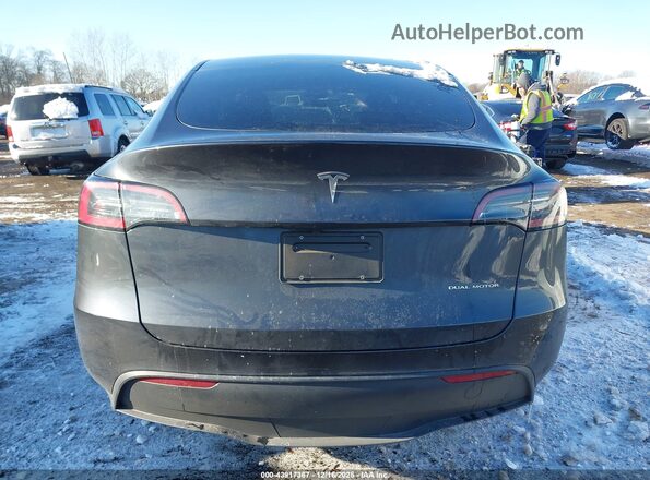 7SAYGDEE0SF299491 2025 TESLA MODEL Y Gray 