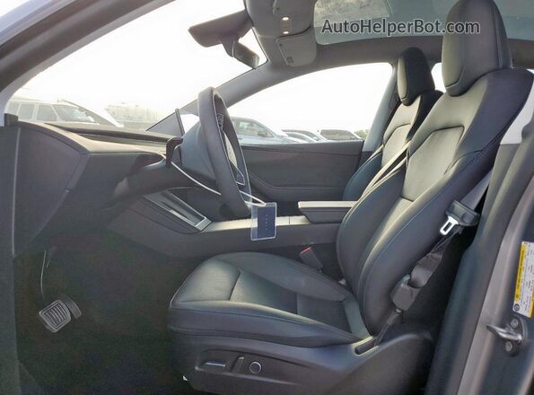 7SAYGDEE2TA381284 2026 TESLA MODEL Y Gray Սալոնի դիմացի տեսք