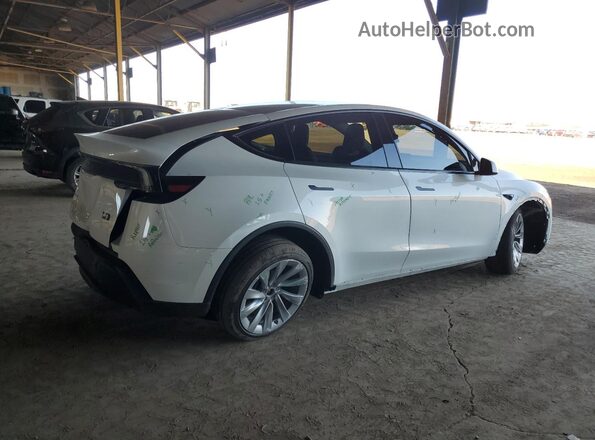 7SAYGDEE2TF321475 2026 TESLA MODEL White Հետևի աջ