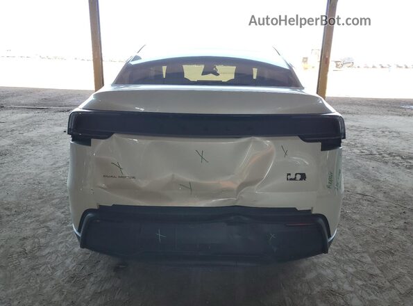 7SAYGDEE2TF321475 2026 TESLA MODEL White Հետևի տեսք