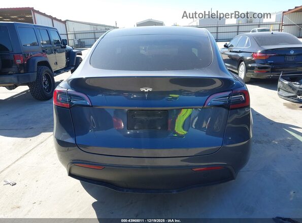 7SAYGDEE3PA086295 2023 TESLA MODEL Y Gray 