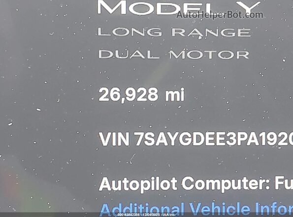 7SAYGDEE3PA192049 2023 TESLA MODEL Y Blue 