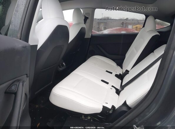 7SAYGDEE3PF754504 2023 TESLA MODEL Y Gray Вид наклейки з VIN-кодом