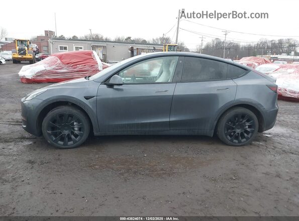 7SAYGDEE3PF754504 2023 TESLA MODEL Y Gray Панорамний вид салону 360°