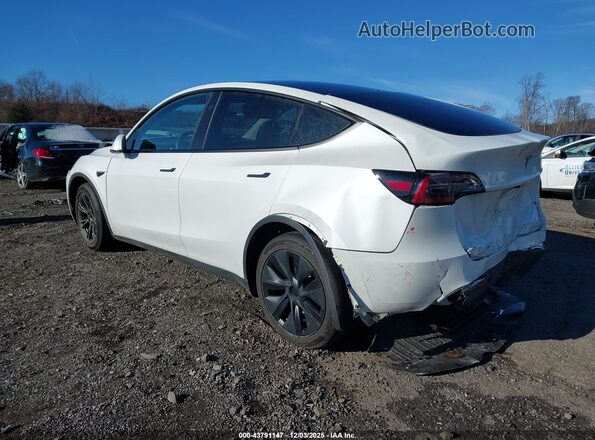 7SAYGDEE3RF185141 2024 TESLA MODEL Y Белый Задняя левая четверть