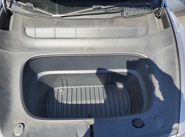 7SAYGDEE3TF327723 2026 TESLA MODEL Gray უკანა სალონის ხედი