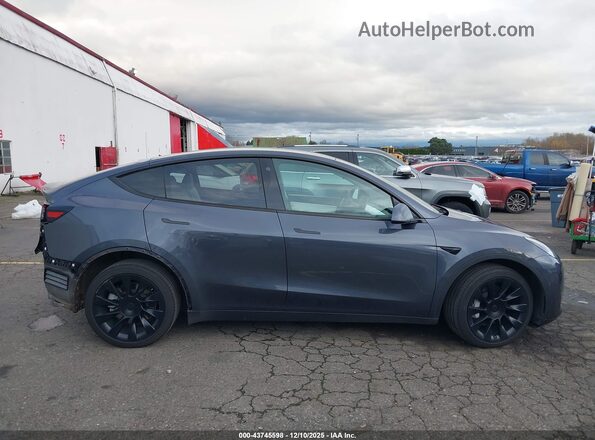7SAYGDEE4NF430216 2022 TESLA MODEL Y Gray Панорамний вид салону 360°