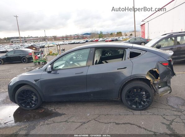 7SAYGDEE4NF430216 2022 TESLA MODEL Y Gray 