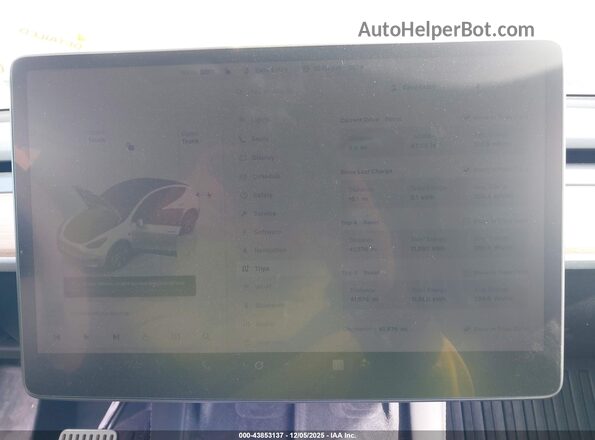 7SAYGDEE4PA045903 2023 TESLA MODEL Y White Հետևի նստատեղերի տեսք