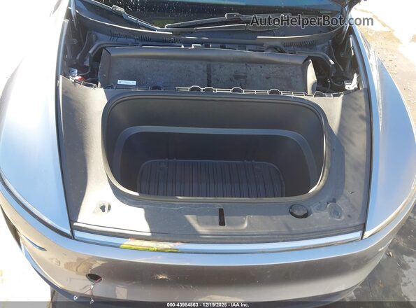 7SAYGDEE4TA396725 2026 TESLA MODEL Y Серебряный Вид сзади