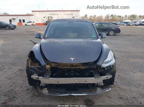 7SAYGDEE5PA125274 2023 TESLA MODEL Y Gray Front view