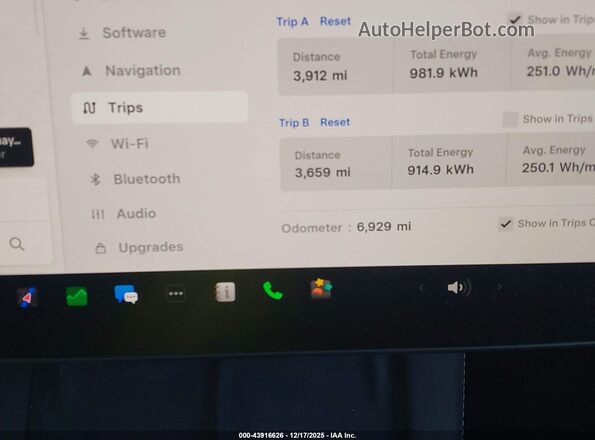 7SAYGDEE5PA125274 2023 TESLA MODEL Y Gray 