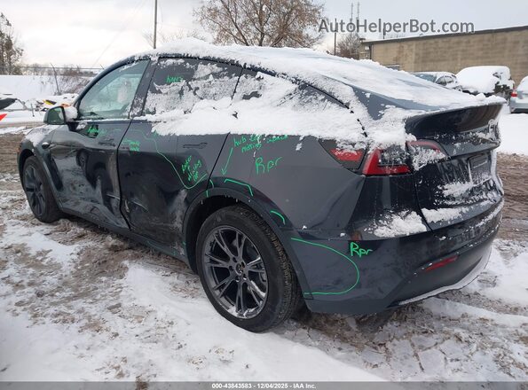 7SAYGDEE5SF302546 2025 TESLA MODEL Y Gray 