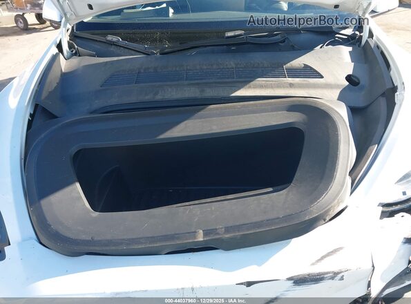 7SAYGDEE6NF410081 2022 TESLA MODEL Y Белый Вид сзади