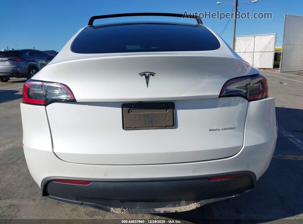 7SAYGDEE6NF410081 2022 TESLA MODEL Y Белый 